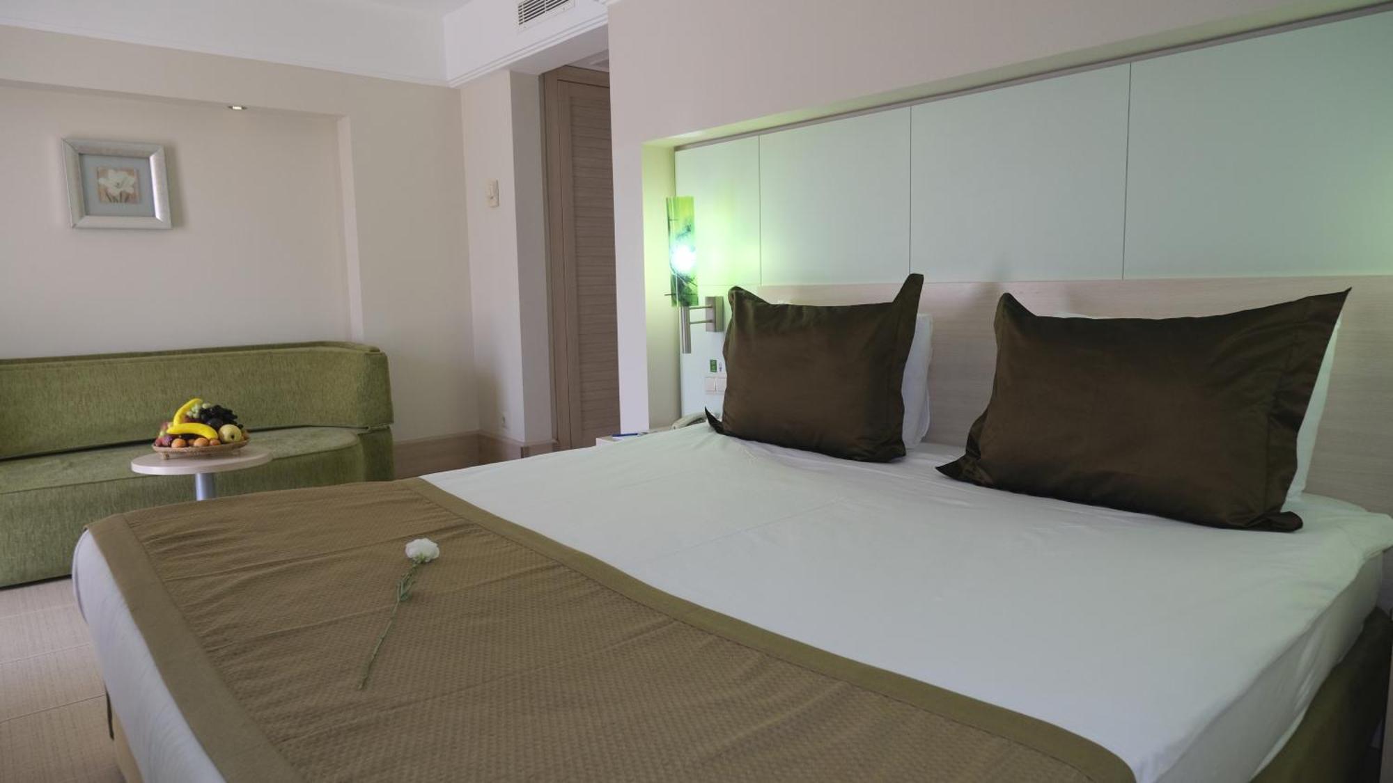 Ambassador Hotel & Spa أنطاليا المظهر الخارجي الصورة