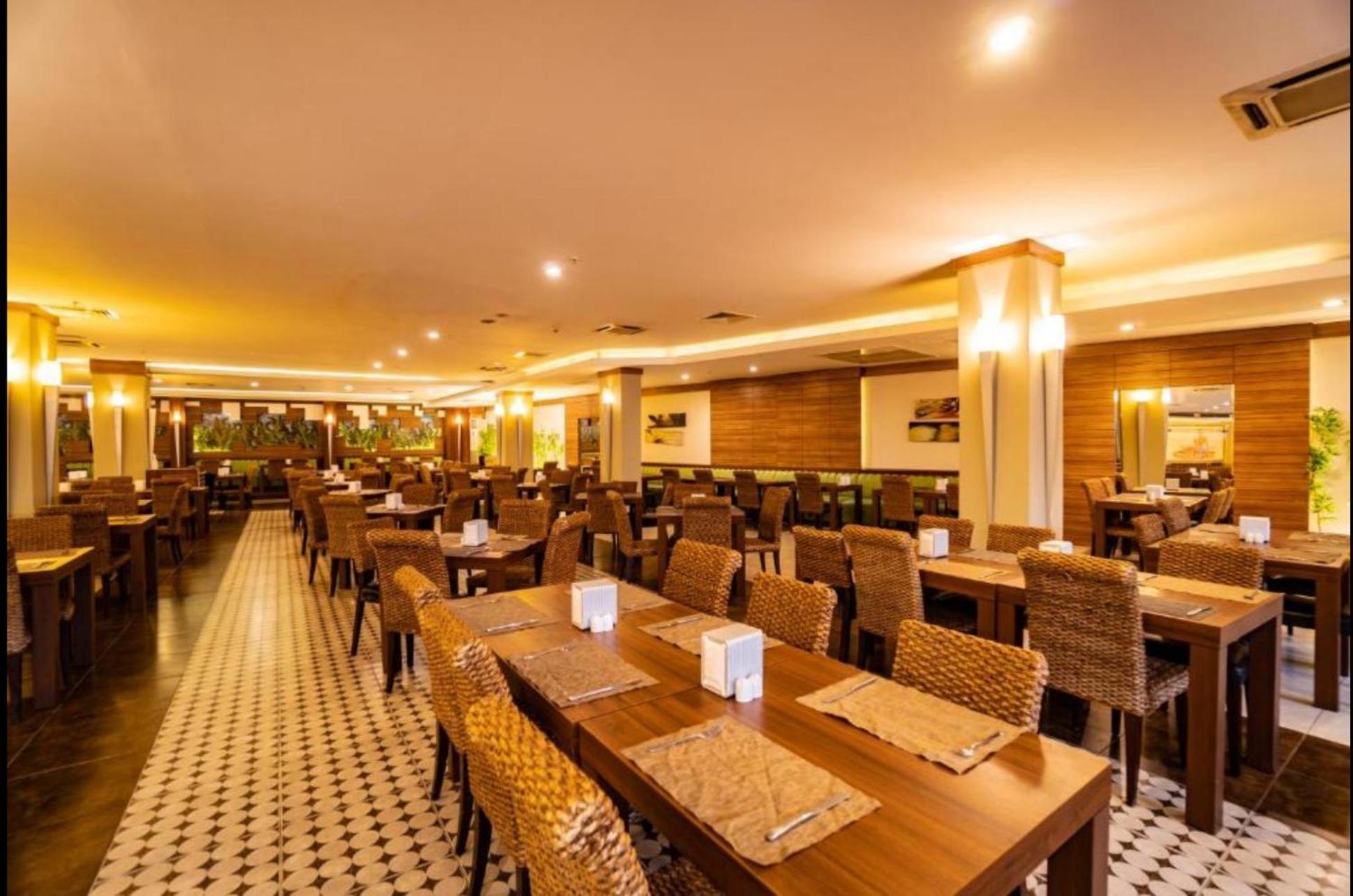 Ambassador Hotel & Spa أنطاليا المظهر الخارجي الصورة